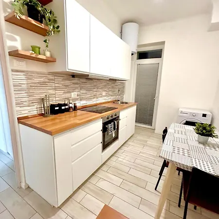 Zar 5 Apartment Triest